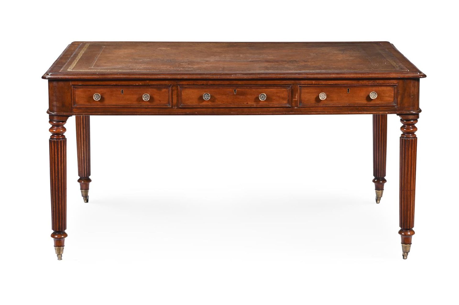 A REGENCY MAHOGANY LIBRARY TABLE, ATTRIBUTED TO GILLOWS, CIRCA 1815