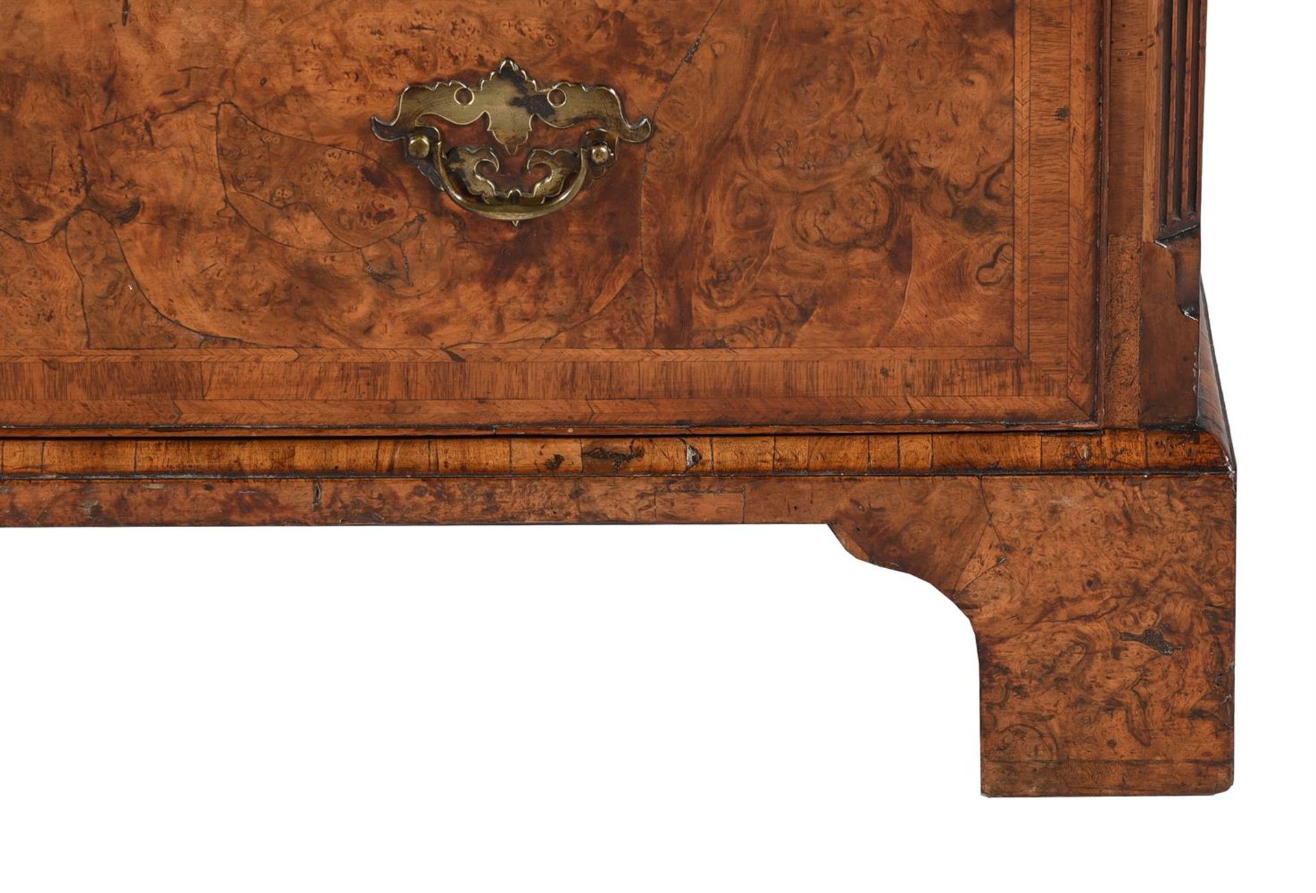 A FINE GEORGE II BURR WALNUT SECRETAIRE CHEST ON CHESTIN THE MANNER OF GILES GRENDEY - Image 7 of 7
