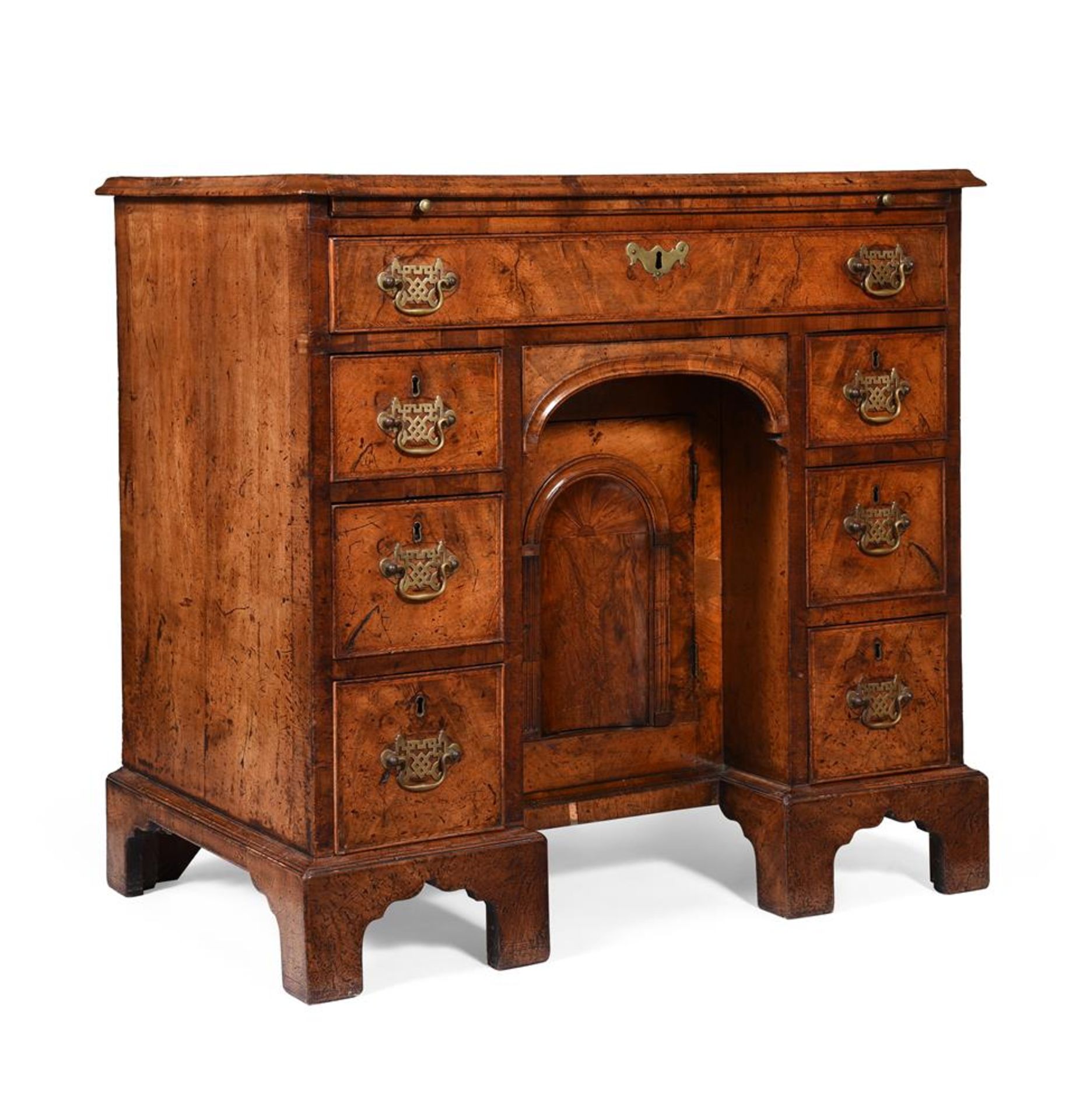 A GEORGE I WALNUT KNEEHOLE DESK, EARLY 18TH CENTURY