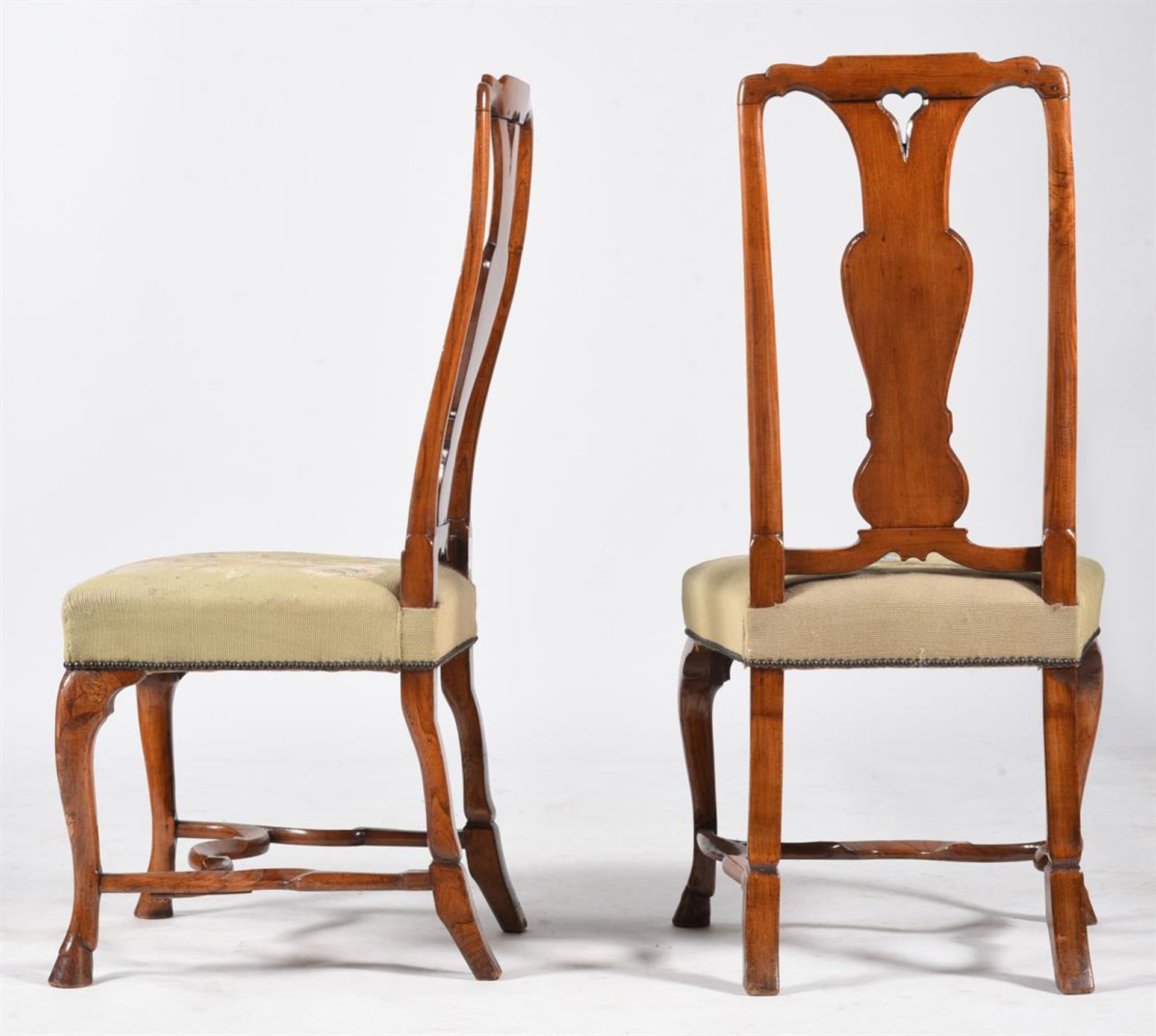 A SET OF THREE DUTCH WALNUT AND MARQUETRY CHAIRS, 18TH CENTURY - Image 6 of 6