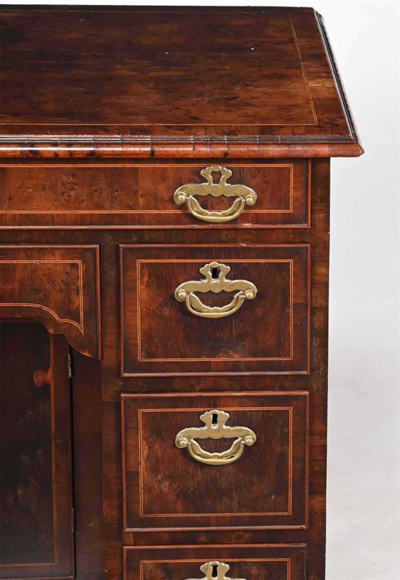 A GEORGE II BURR YEW AND LINE INLAID KNEEHOLE DESK, CIRCA 1740 - Image 4 of 4