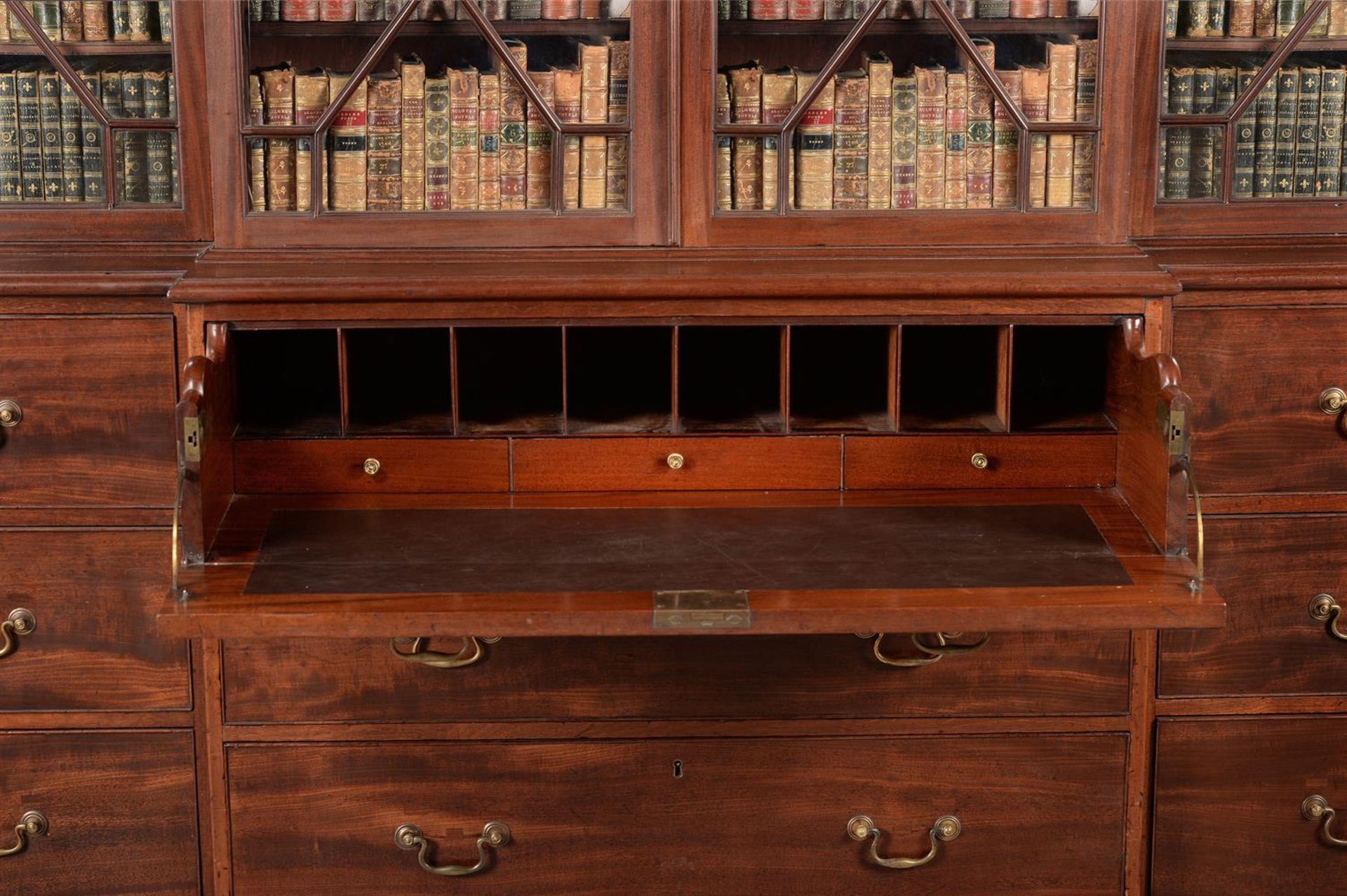 A GEORGE III MAHOGANY BREAKFRONT SECRETAIRE LIBRARY BOOKCASE, LATE 18TH CENTURY - Image 3 of 4