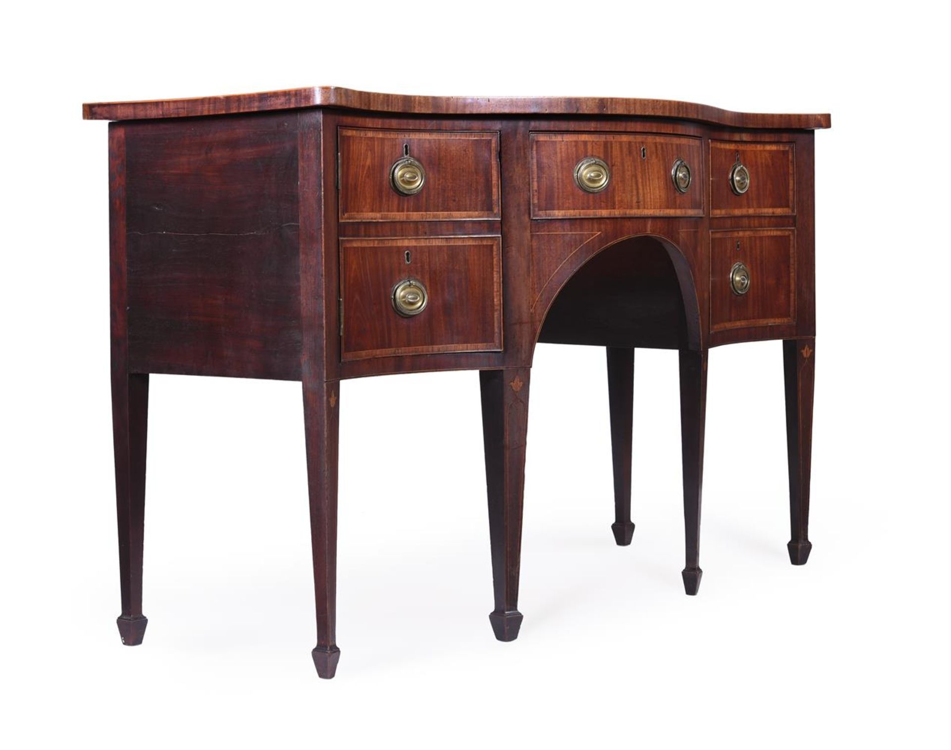 Y A GEORGE III MAHOGANY AND KINGWOOD BANDED SERPENTINE FRONTED SIDEBOARD, CIRCA 1790 - Bild 3 aus 3