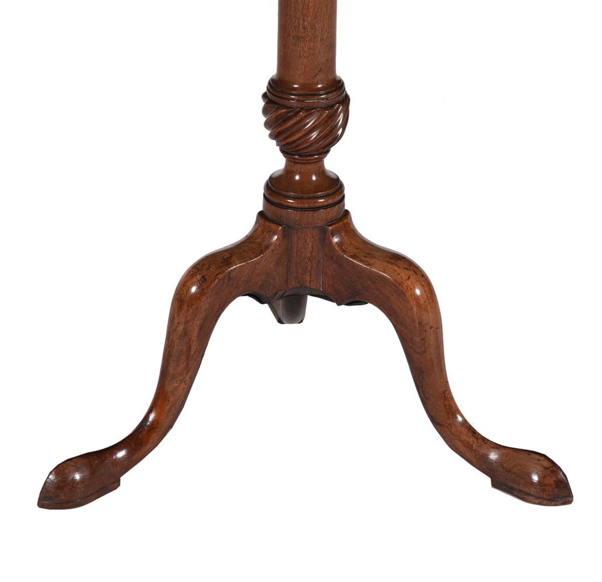 A GEORGE III GUADELOUPE MAHOGANY HEXAGONAL TRIPOD TABLE, POSSIBLY BY THOMAS CHIPPENDALE, CIRCA 1765 - Image 4 of 4