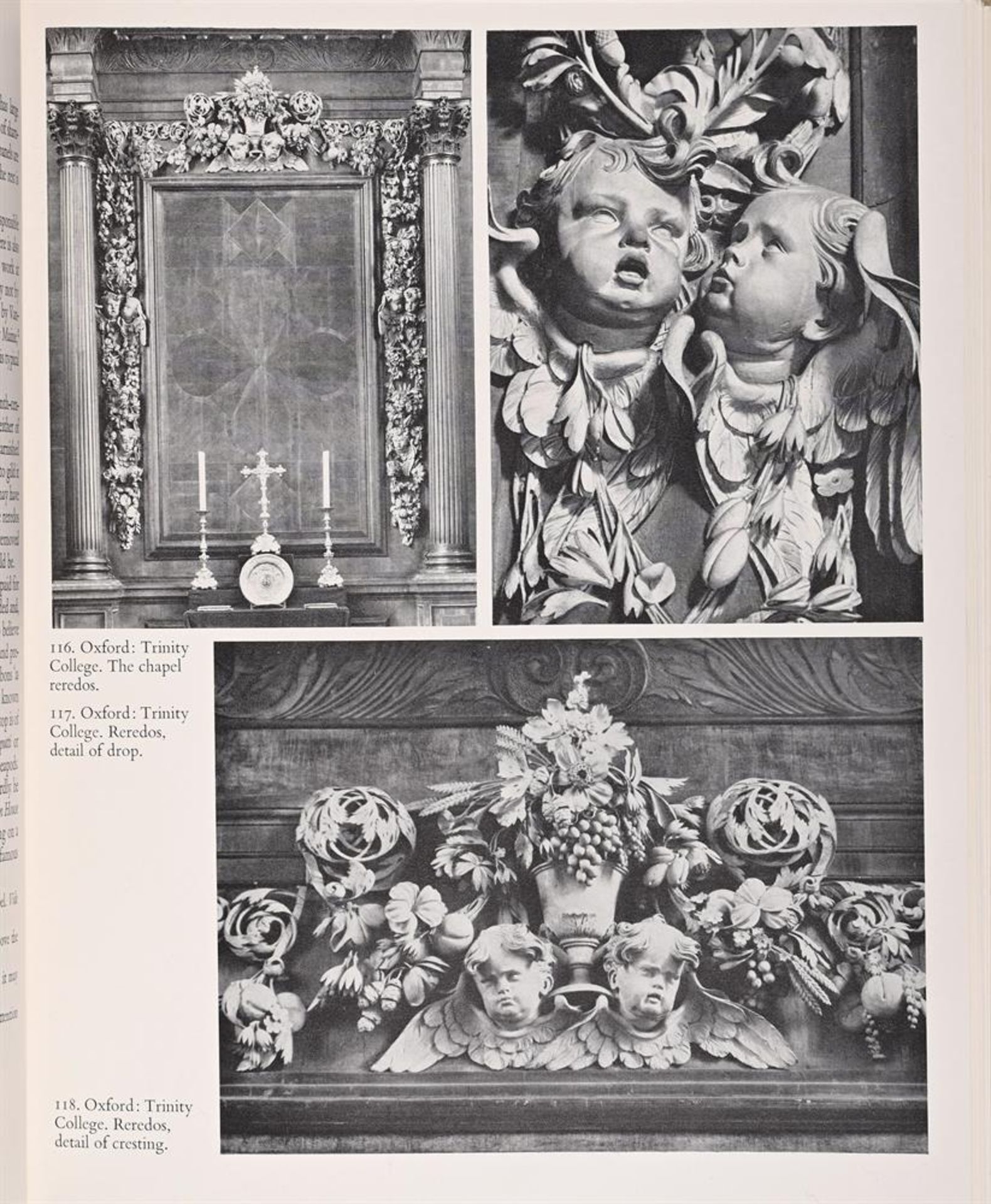 A CARVED LIMEWOOD ARMORIAL OVERDOOR OR PEDIMENT IN THE MANNER OF GRINLING GIBBONS, 19TH CENTURY - Image 2 of 3