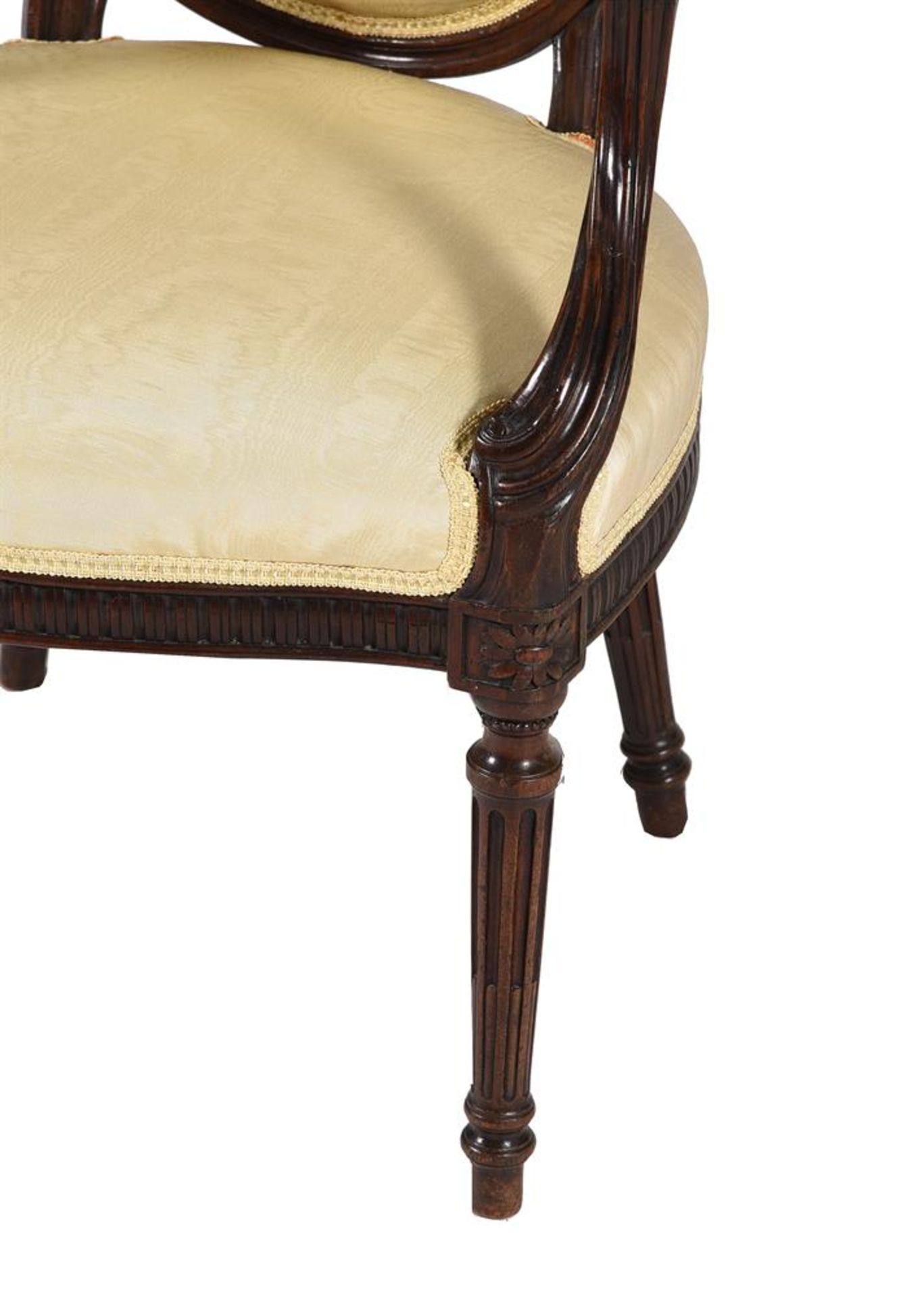 A GEORGE III MAHOGANY ARMCHAIR, IN THE MANNER OF GEORGE HEPPLEWHITE, CIRCA 1780 - Image 3 of 4