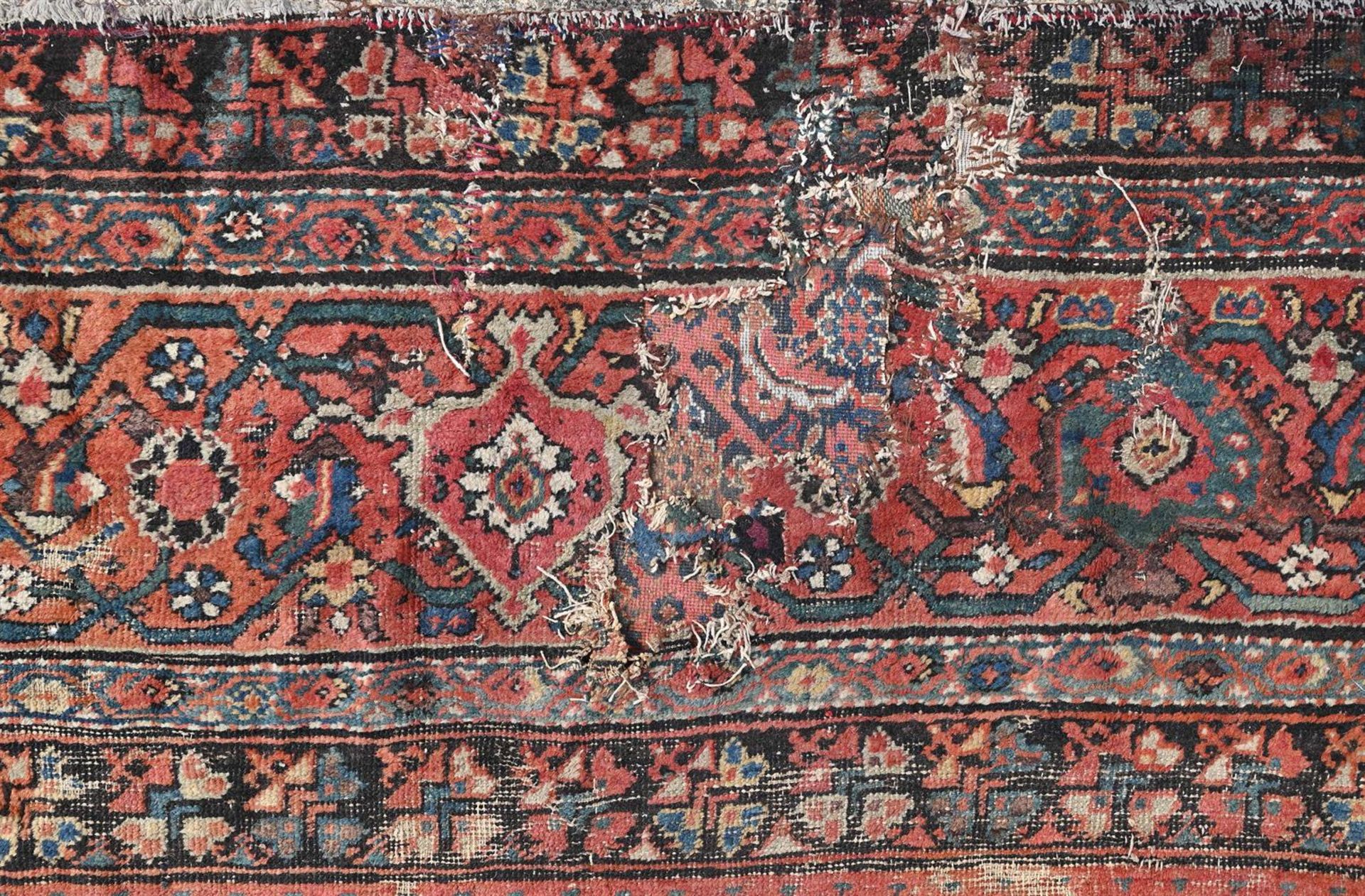 A LARGE FERAGHAN CARPET, WEST PERSIA, LATE 19TH CENTURY, approximately 682 x 580cm - Image 3 of 4