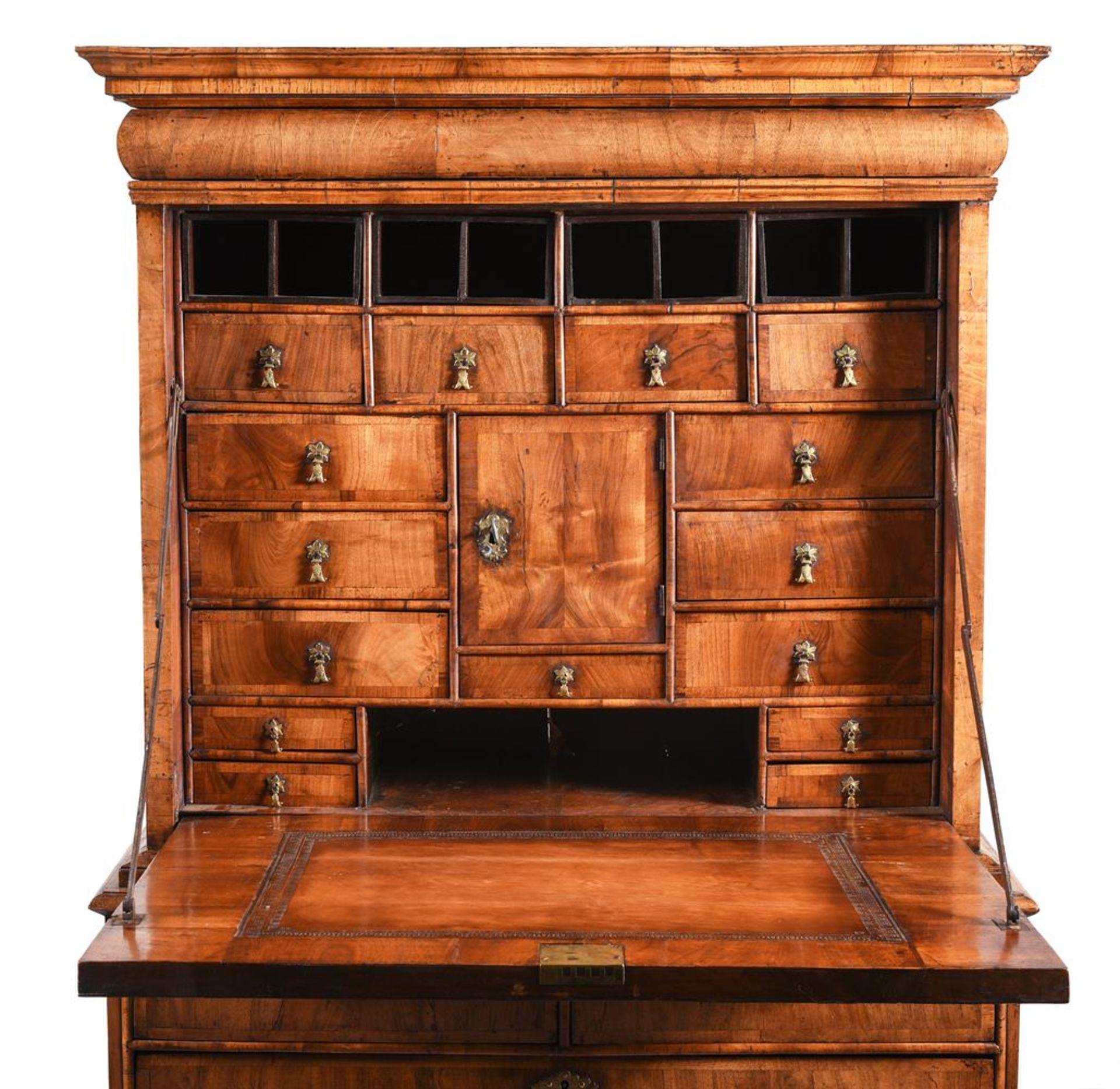 A QUEEN ANNE WALNUT AND FEATHER-BANDED ESCRITOIRE, CIRCA 1710 - Image 3 of 4