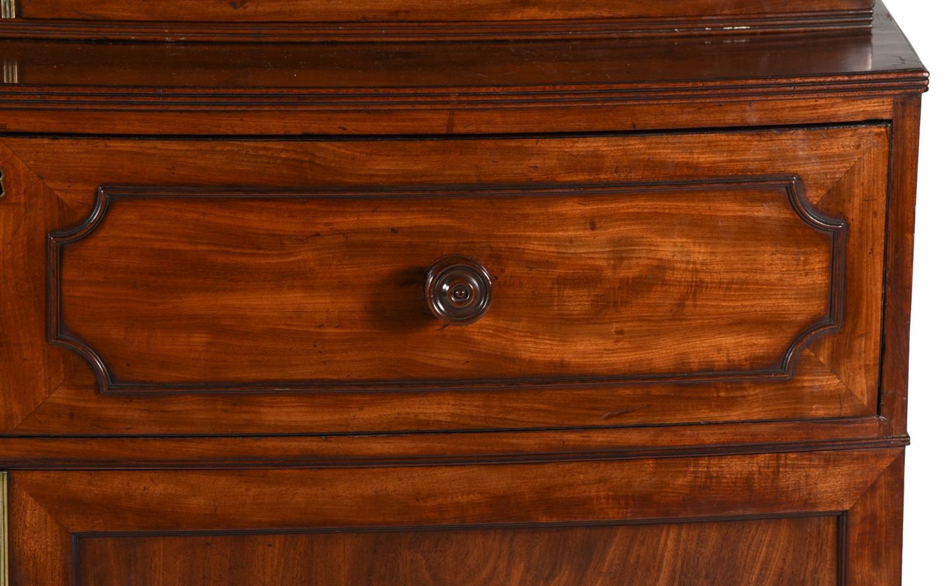 Y A REGENCY MAHOGANY BOWFRONT SECRETAIRE BOOKCASE, IN THE MANNER OF GILLOWS, CIRCA 1820 - Image 5 of 6