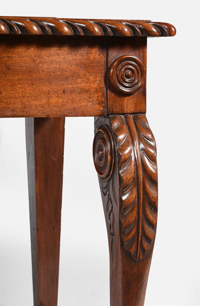 A GEORGE IV IRISH MAHOGANY SERVING TABLE, CIRCA 1830 - Image 5 of 7