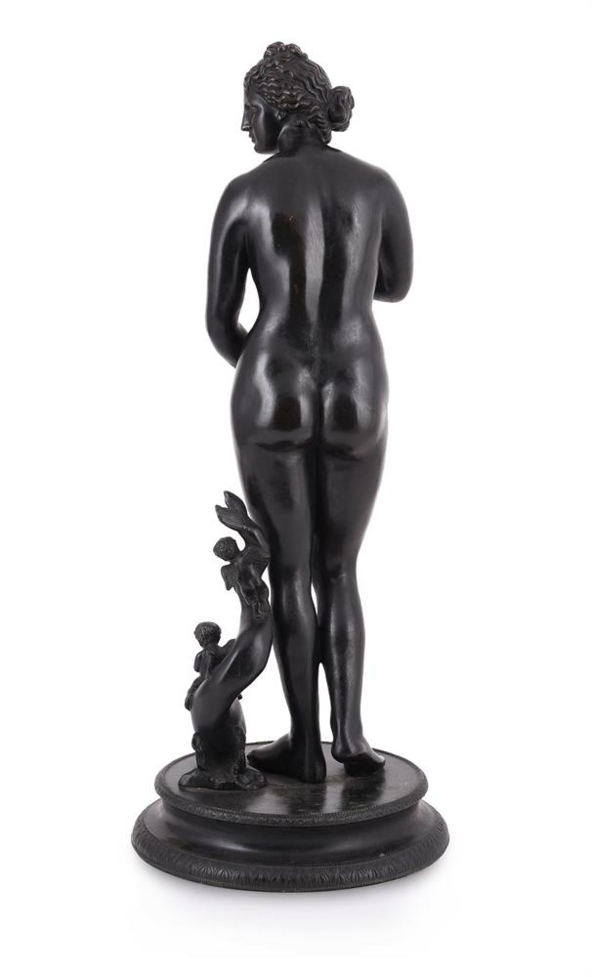 AFTER THE ANTIQUE, A LARGE BRONZE FIGURE OF THE VENUS DE' MEDICI, ITALIAN OR FRENCH, 19TH CENTURY - Bild 2 aus 4