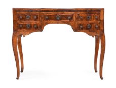 A NORTH ITALIAN FIGURED WALNUT AND CROSSBANDED SERPENTINE DRESSING TABLE, LATE 18TH CENTURY