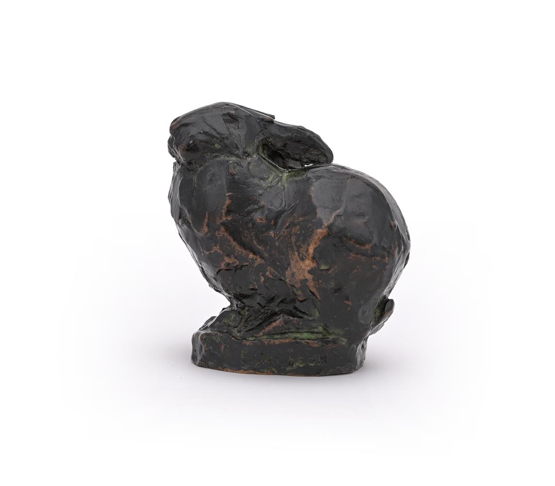 E JACKSON (AMERICAN, CONTEMPORARY), A BRONZE MODEL OF A SEATED RABBIT