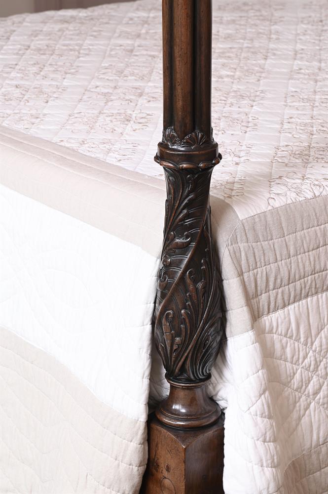 A GEORGE III MAHOGANY FOUR POST BED, IN THE MANNER OF THOMAS CHIPPENDALE, LATE 18TH CENTURY - Image 3 of 4