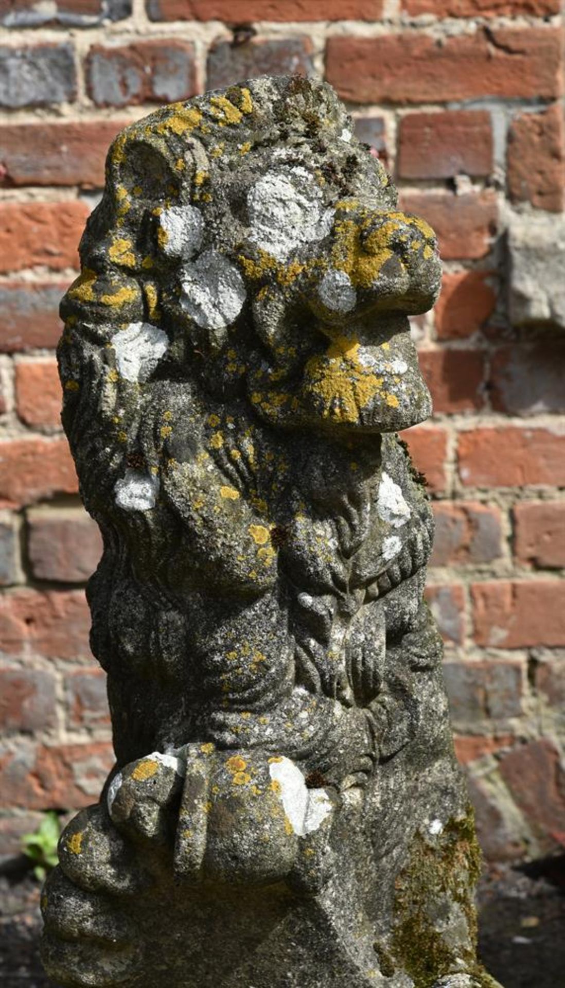A COMPOSITION STONE LION GATE POST FINIAL, 20TH CENTURY - Image 2 of 2