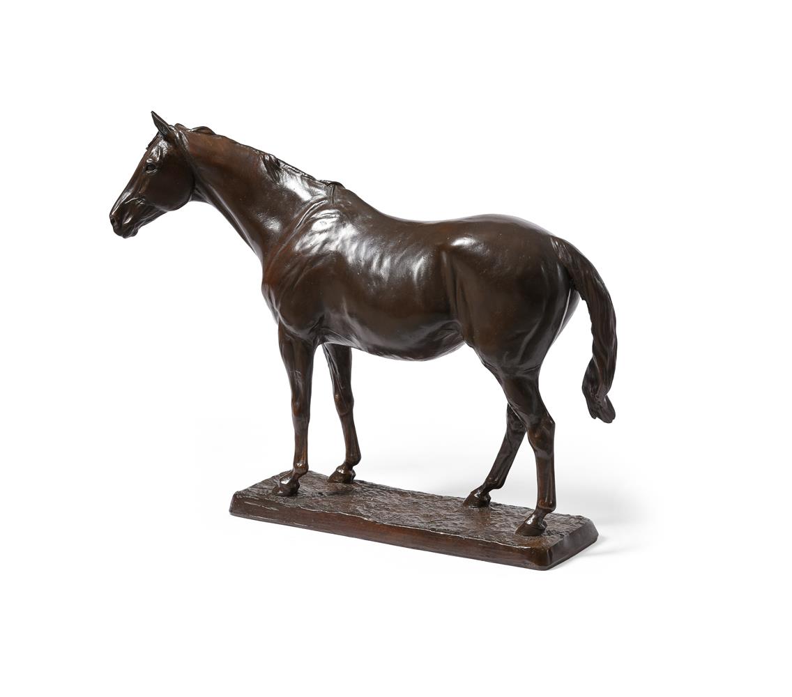 GILL PARKER (BRITISH, CONTEMPORARY) AN EQUESTRIAN BRONZE 'MRS MOSS' DATED 1984 - Image 3 of 7
