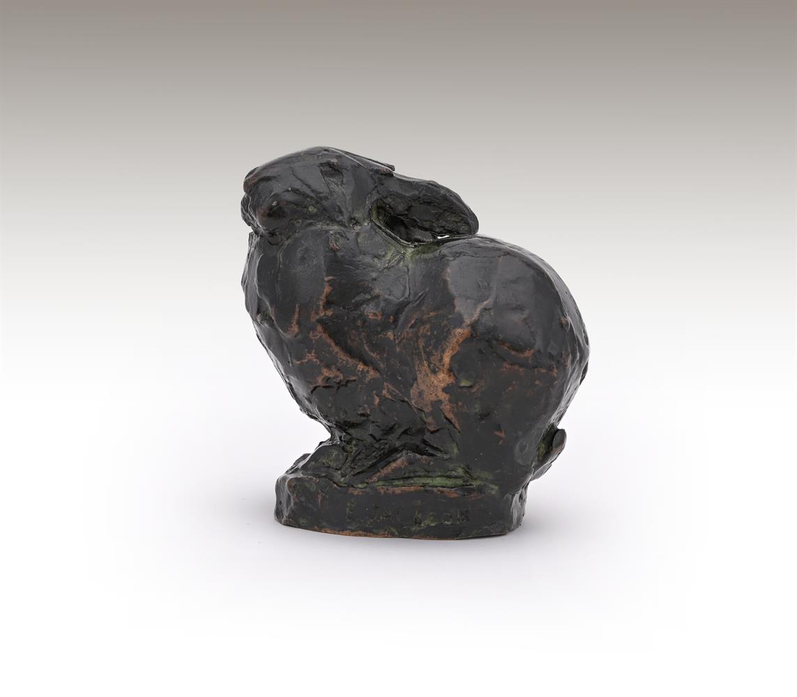 E JACKSON (AMERICAN, CONTEMPORARY), A BRONZE MODEL OF A SEATED RABBIT - Image 4 of 4