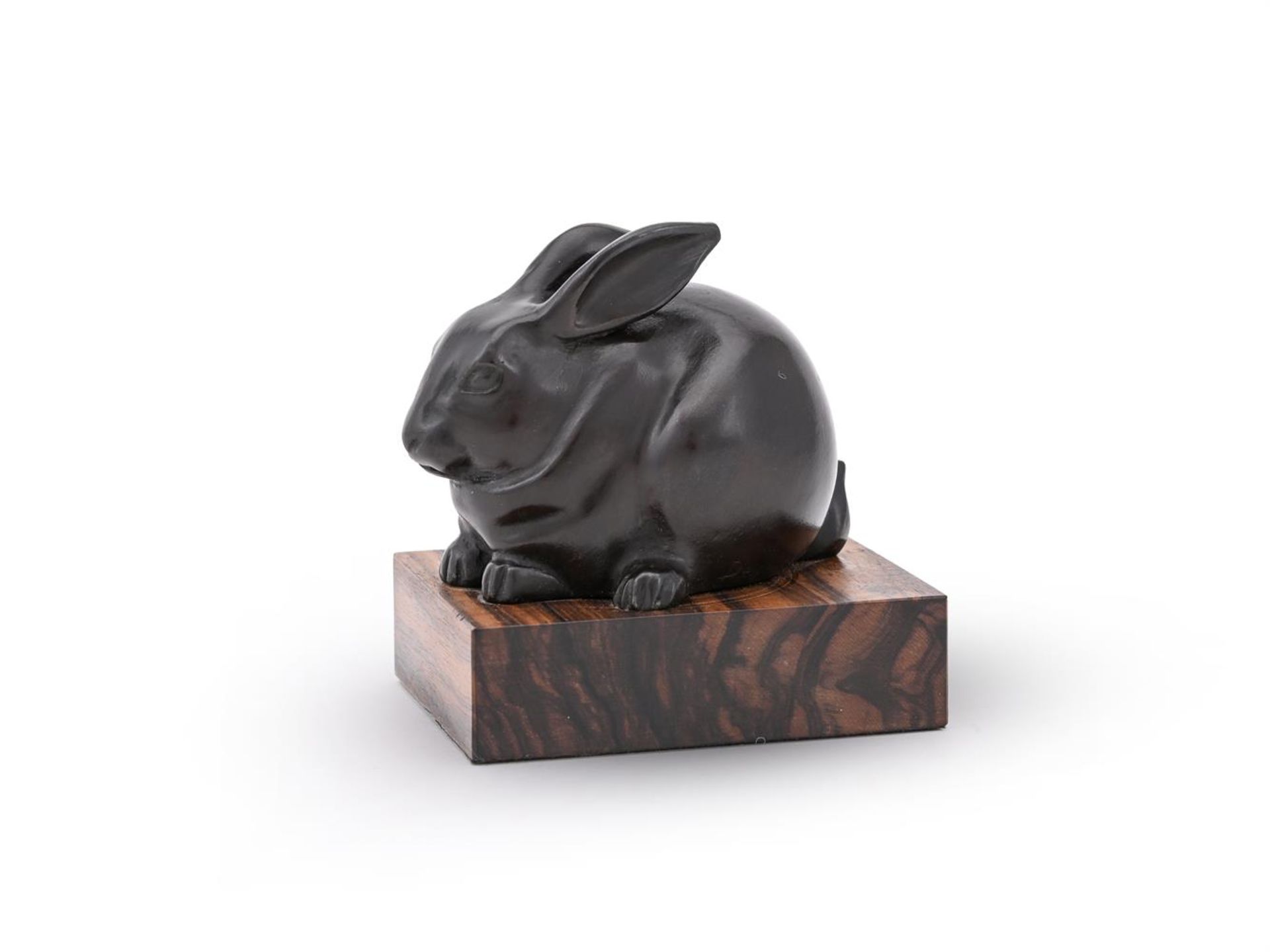 λ JEAN CLAUDE DESPOULAIN (FRENCH, 1945-), A BRONZE MODEL OF A SEATED RABBIT