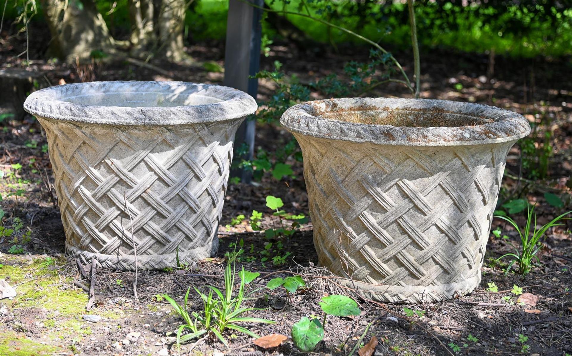 A SET OF EIGHT COMPOSITION STONE GARDEN URNS, OF HADDON BASKETWEAVE FORM, LATE 20TH CENTURY - Image 4 of 5