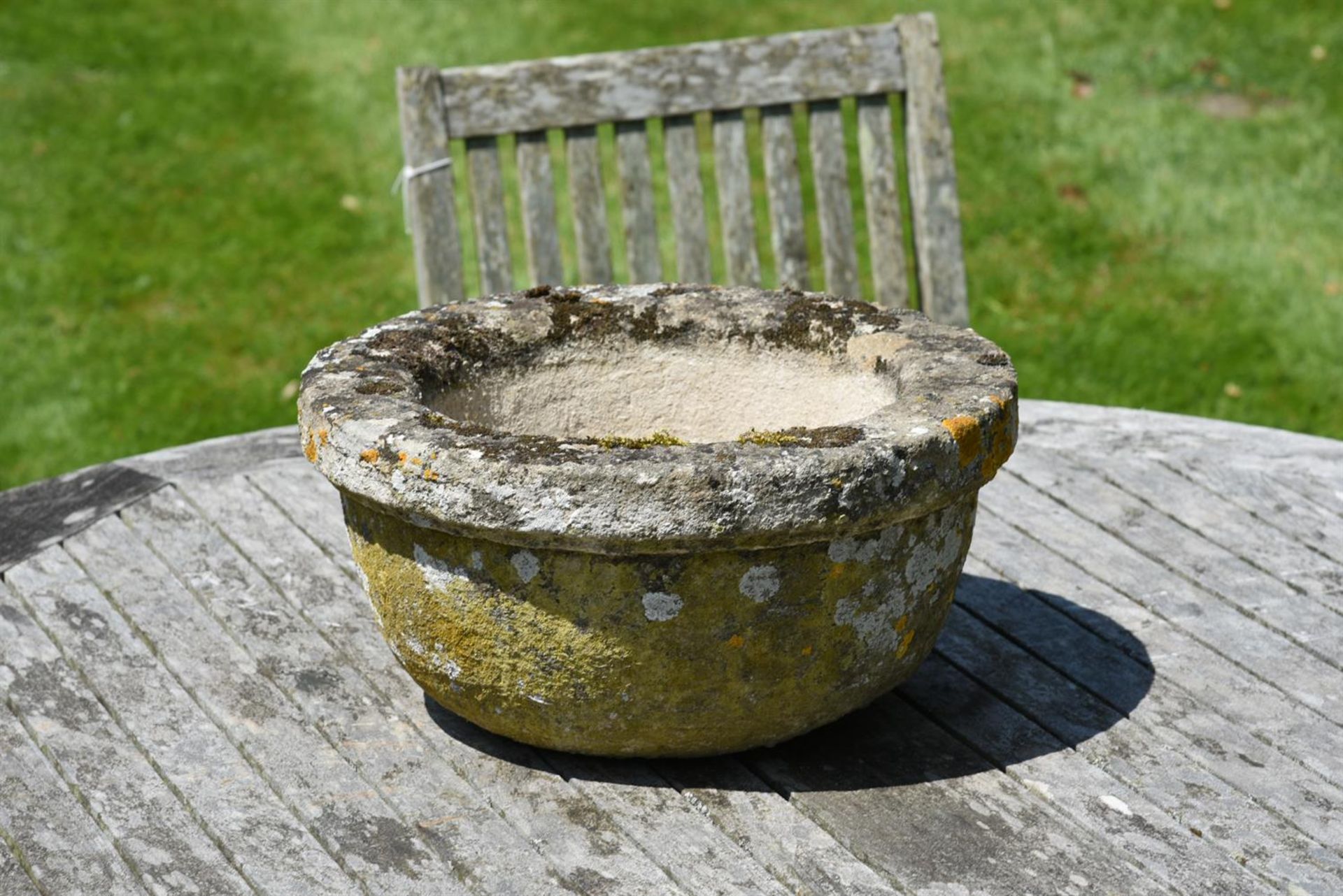 A COTSWOLD STONE POT, 19TH CENTURY - Image 2 of 2