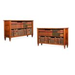 Y A PAIR OF ROSEWOOD AND SATINWOOD INLAID LOW BOOKCASES, CIRCA 1820 AND LATER