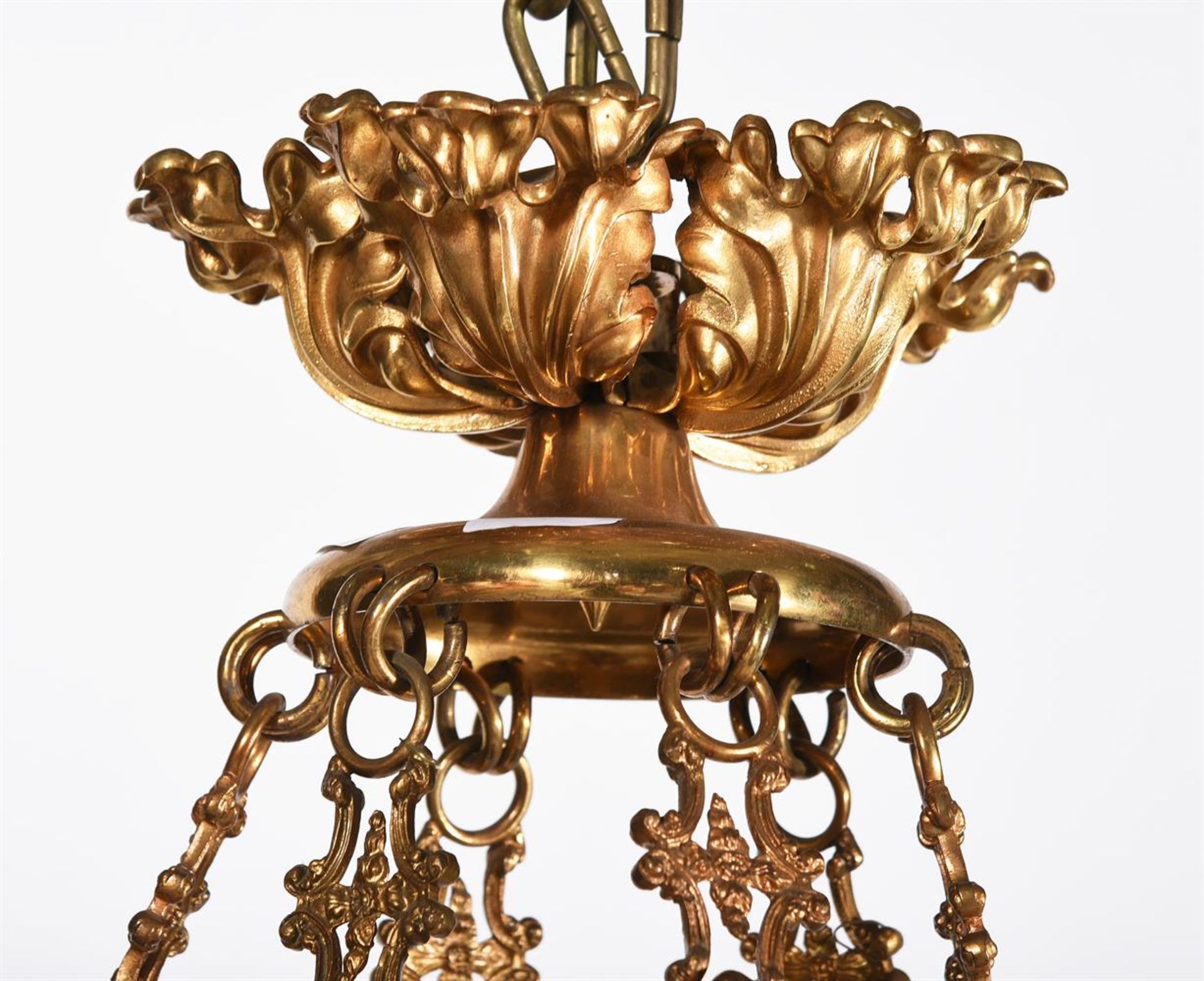 A GILT BRONZE SIX BRANCH HANGING LIGHT IN THE GOTHIC TASTE IN THE MANNER OF WILLIAM COLLINS - Bild 6 aus 6