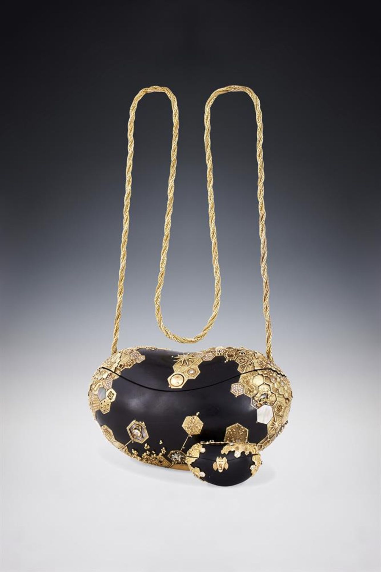 Y CHARLES DE TEMPLE, A BEJEWELLED BAG AND PURSE, CIRCA 1984