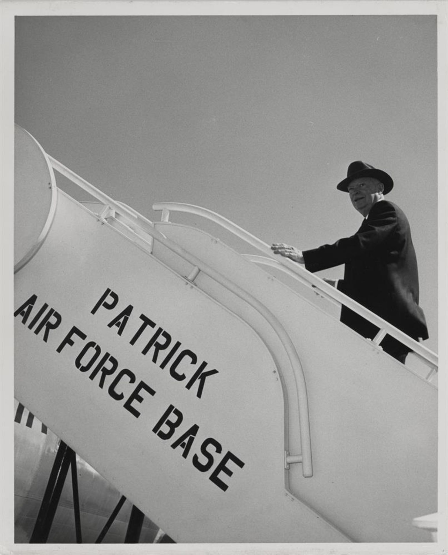 NASA’s founding US President, Dwight Eisenhower, visits Cape Canaveral (2 views), 10 February 1960 - Image 4 of 5
