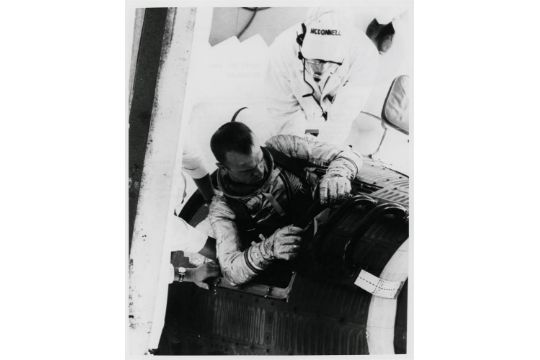 The first American in space, Alan Shepard (4 views), Mercury Redstone 3, 1960-1961 - Image 8 of 9