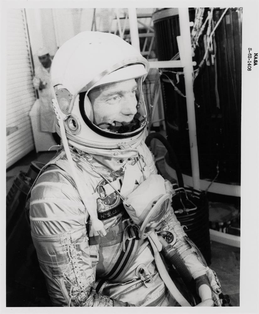 Scott Carpenter during preparations for the Aurora 7 mission (4 views), Mercury Atlas 7, 1962 - Image 5 of 11