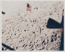 The first US flag on the Moon, cover of LIFE, Apollo 11, 16-24 July 1969