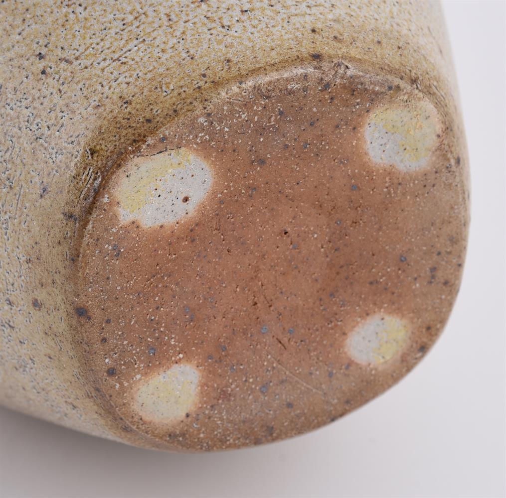 λ RICHARD BATTERHAM (BRITISH 1936-2021), A SALTGLAZED STONEWARE VASE - Image 2 of 2