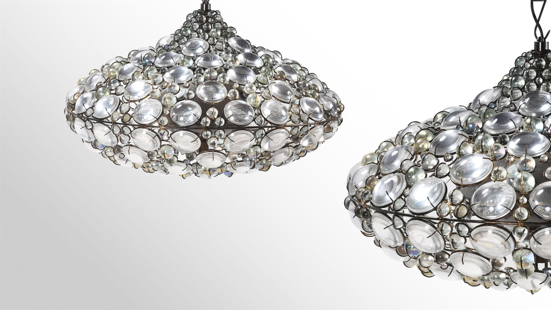 λ MARK BRAZIER-JONES, A PAIR OF CHANDELIERS - Image 4 of 7