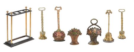 A COLLECTION OF VARIOUS DOMESTIC METALWARE