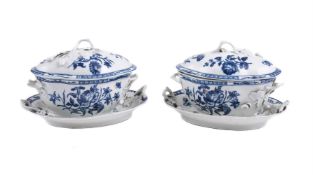 A PAIR OF WORCESTER BLUE AND WHITE SMALL TUREENS