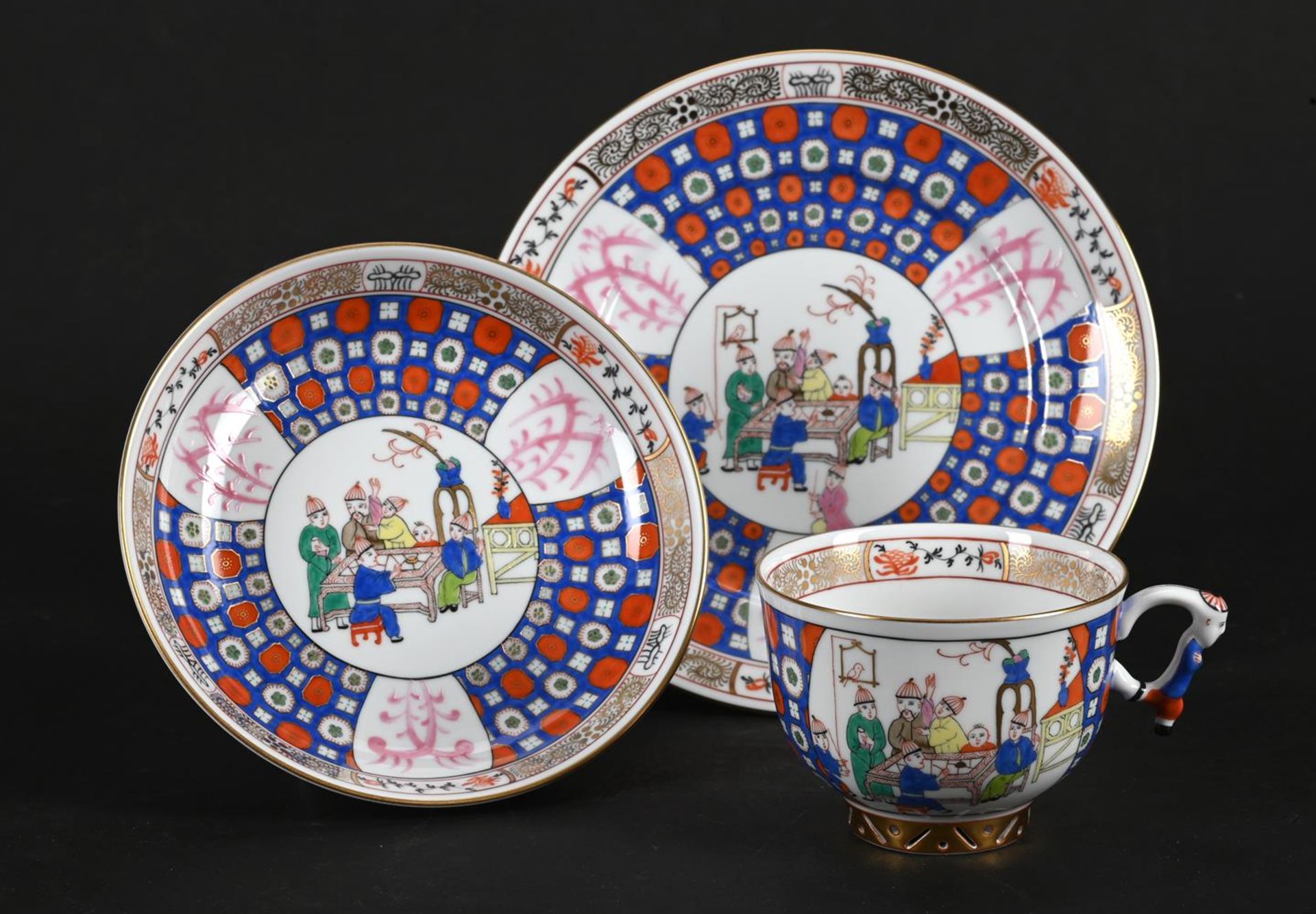 AN ASSEMBLED ORIENTAL 'EMPORER' PART TEA AND COFFEE SERVICE - Image 16 of 19