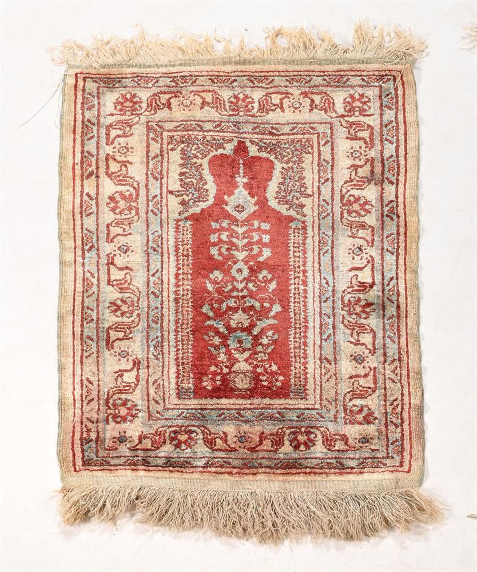 A COLLECTION OF THREE SMALL PERSIAN RUGS - Image 2 of 4