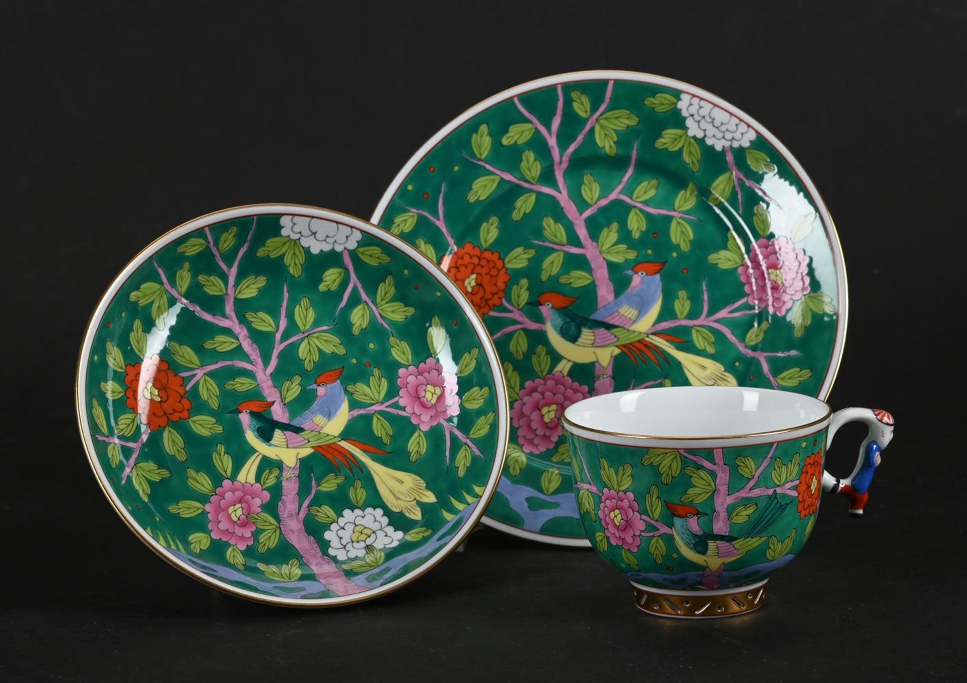 AN ASSEMBLED ORIENTAL 'EMPORER' PART TEA AND COFFEE SERVICE - Image 17 of 19