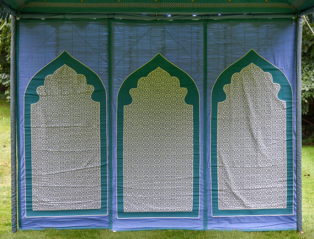 A GREEN AND BLUE SHAMIANA TENT - Image 5 of 6