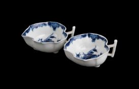 A PAIR OF WORCESTER BLUE AND WHITE LEAF-SHAPED BUTTER BOATS