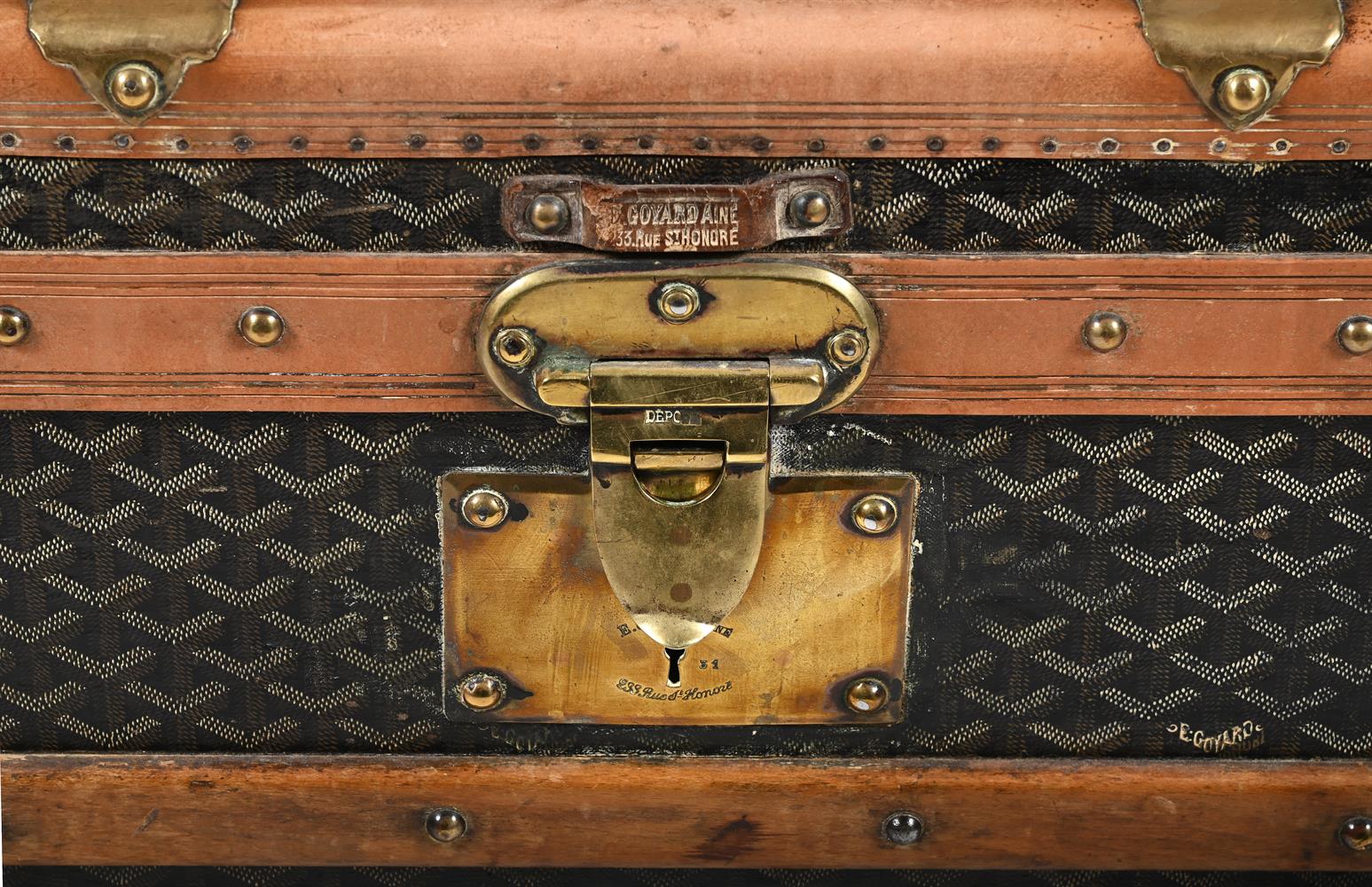 A JACQUARD CHEVRON COATED CANVAS TRAVELLING TRUNK - Image 3 of 5