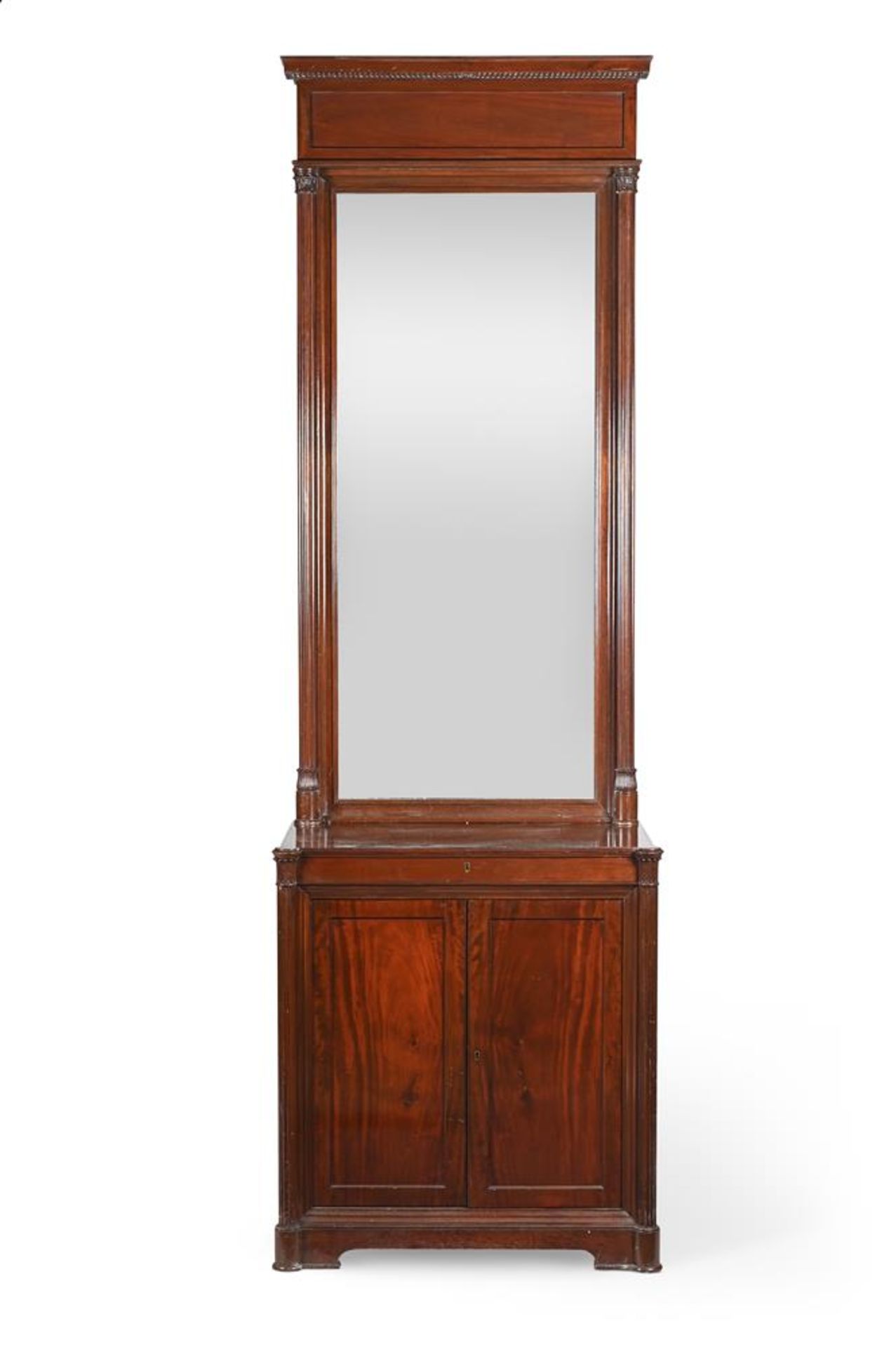 A PAIR OF MAHOGANY NEOCLASSICAL PIER GLASSES ON CABINETS SECOND HALF 20TH CENTURY - Image 2 of 3