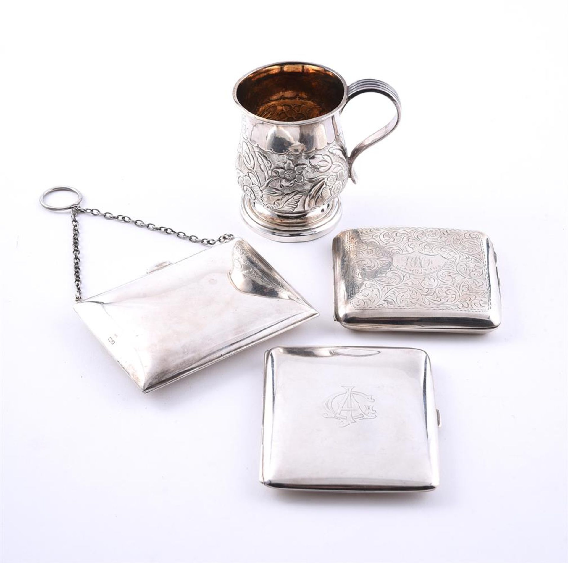 A COLLECTION OF SILVER ITEMS