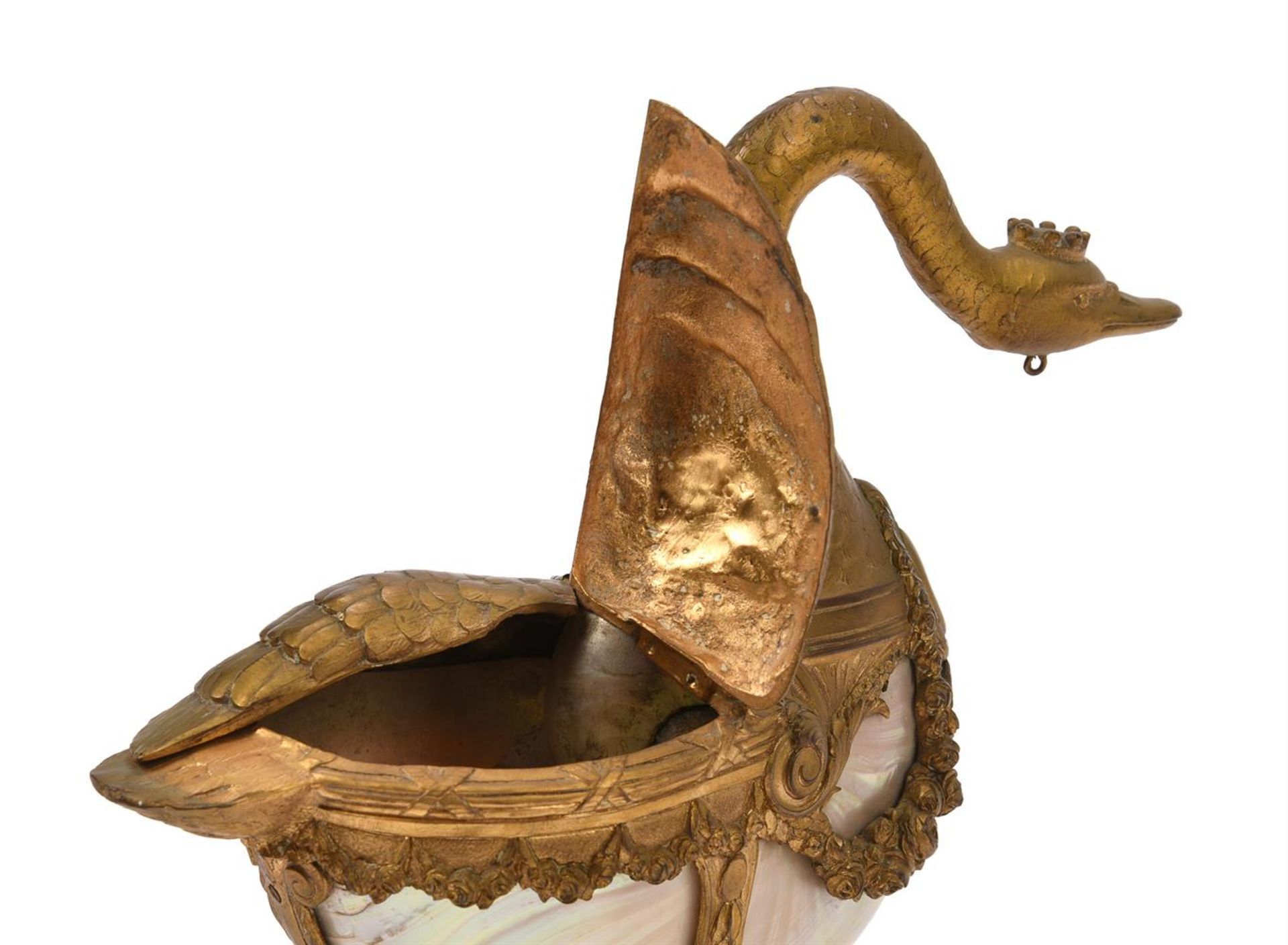 A GILT METAL MOUNTED NAUTILUS MODEL OF A SWAN, CONTINENTAL, LATE 19TH CENTURY - Image 5 of 5