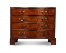A GEORGE III MAHOGANY SERPENTINE FRONTED DRESSING CHEST OF DRAWERS, CIRCA 1780