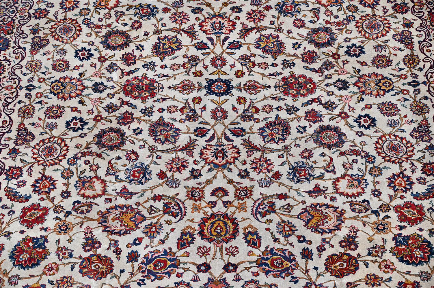 A KASHAN CARPET, approximately 385 x 289cm - Image 2 of 3