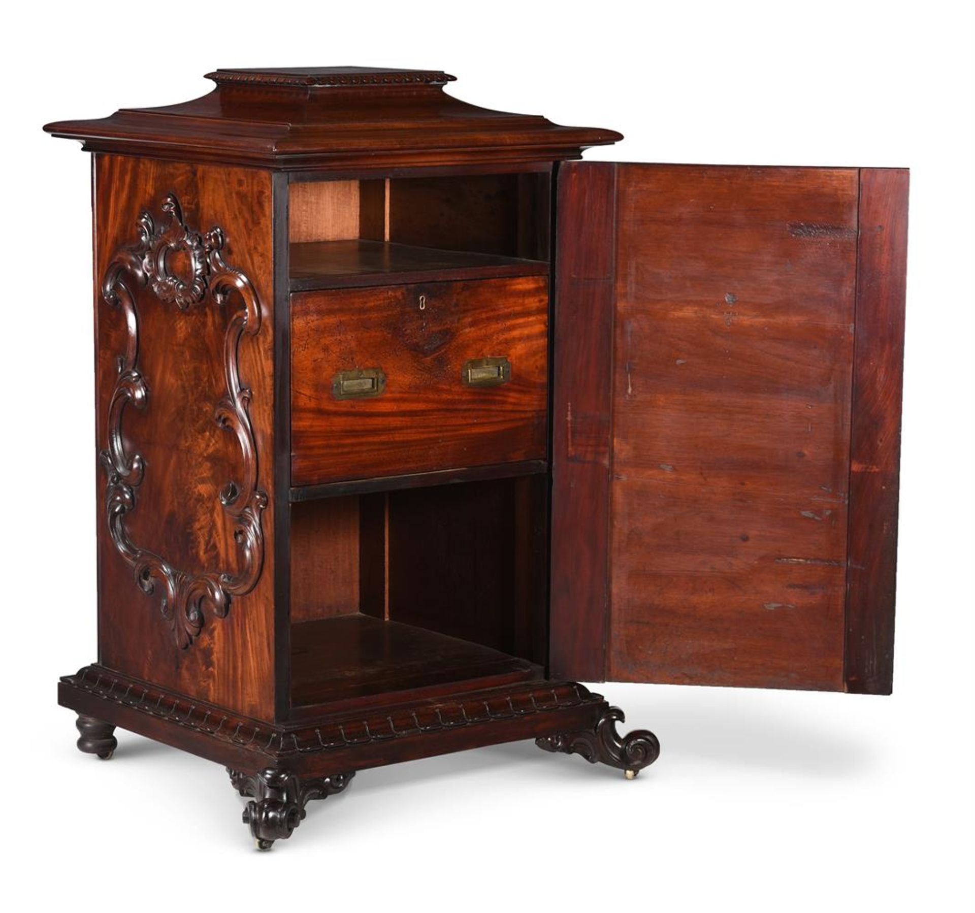 A WILLIAM IV CARVED MAHOGANY PEDESTAL CABINET, CIRCA 1825 - Image 4 of 6