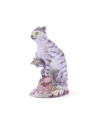 A BOW PORCELAIN MODEL OF A CAT WITH MOUSE, CIRCA 1760