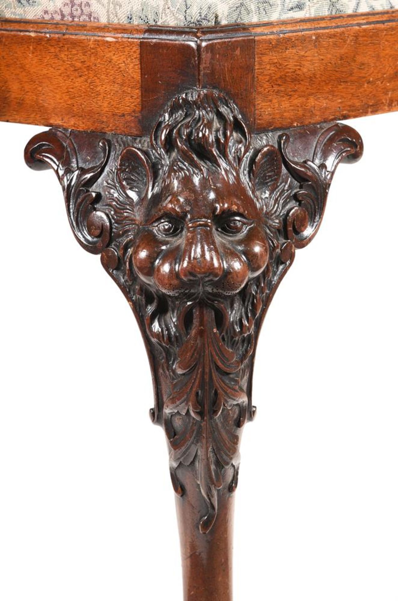 A CARVED MAHOGANY CENTRE OR WINDOW STOOL, IN GEORGE II STYLE, 20TH CENTURY - Image 5 of 7