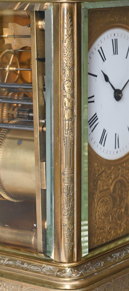 A FINE FRENCH ENGRAVED BRASS GIANT GRANDE SONNERIE STRIKING AND REPEATING CARRIAGE CLOCK - Image 4 of 7